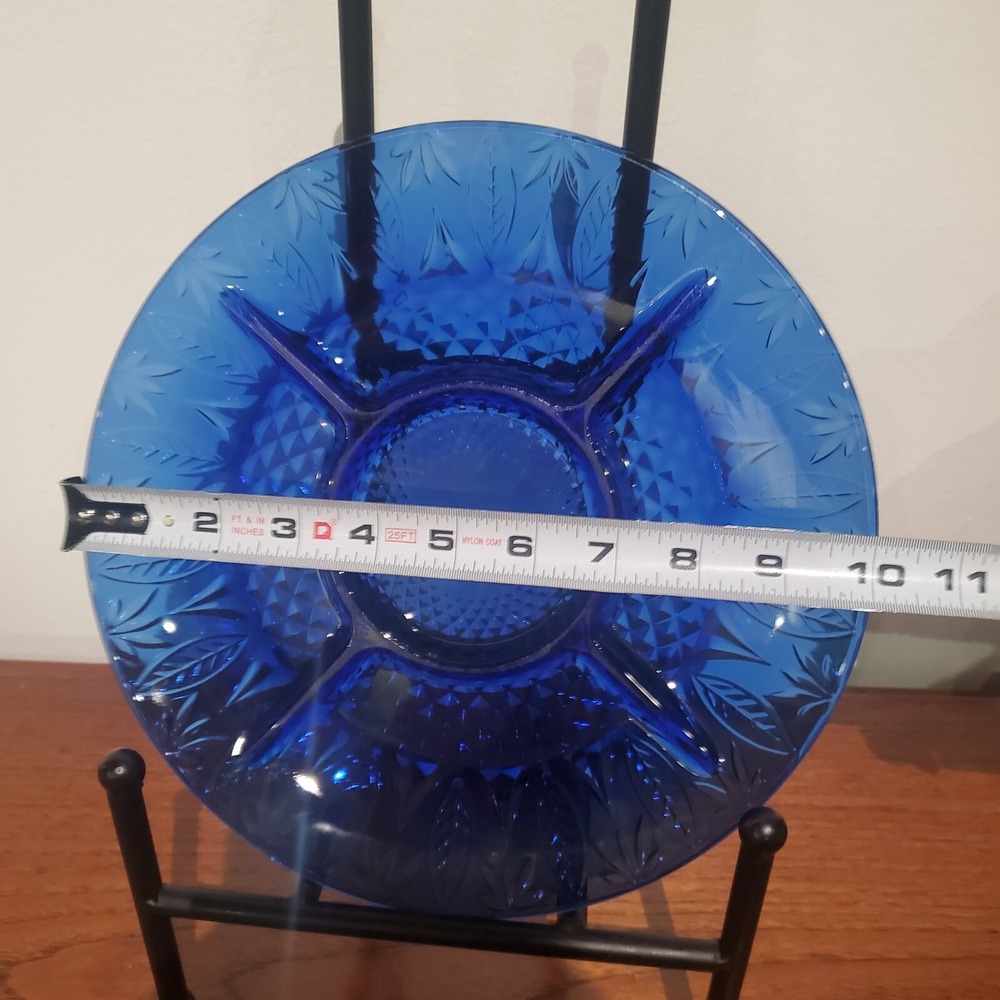 Vintage‎ Avon Royal Sapphire Cobalt Blue Embossed Glass Divided Relish Tray 10" - Picture 4 of 4
